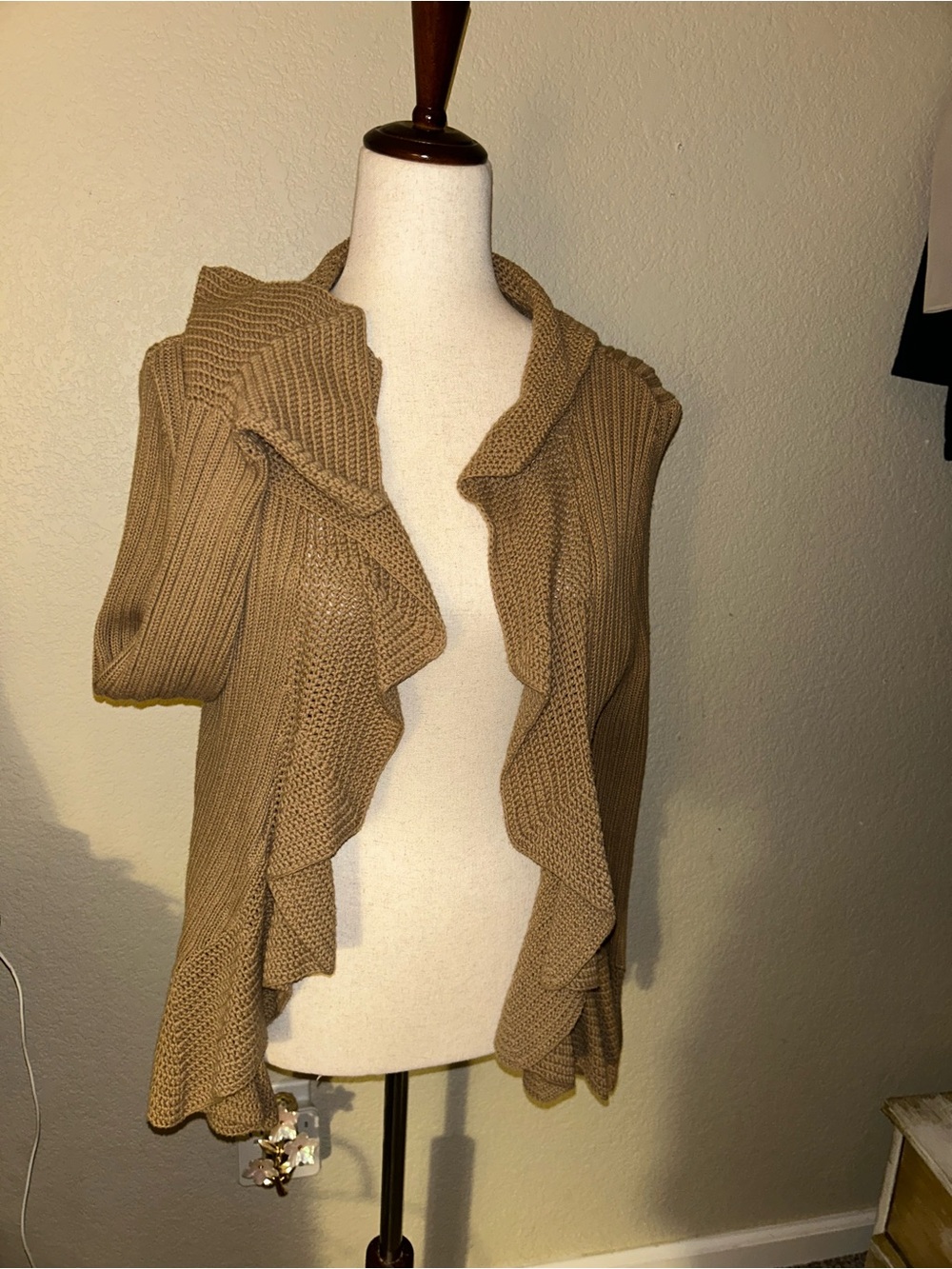 Bandolino Y2K Crochet Knit Cardigan Sweater in Carmel Tan